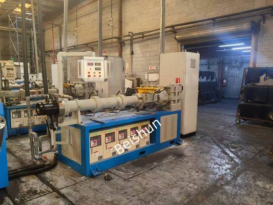 Купить Линия производства уплотнительной ленты EPDM с диапазоном температур 0-400℃ и твердостью шнека 900-950HV для производительности 100 кг/ч online manufacture