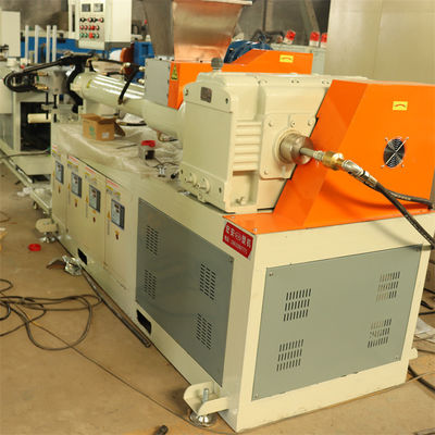 Хорошая цена Машина для экструдирования нитей для 3D-принтера из комбинированной резины со скоростью вращения винта 0-60 р/мин онлайн